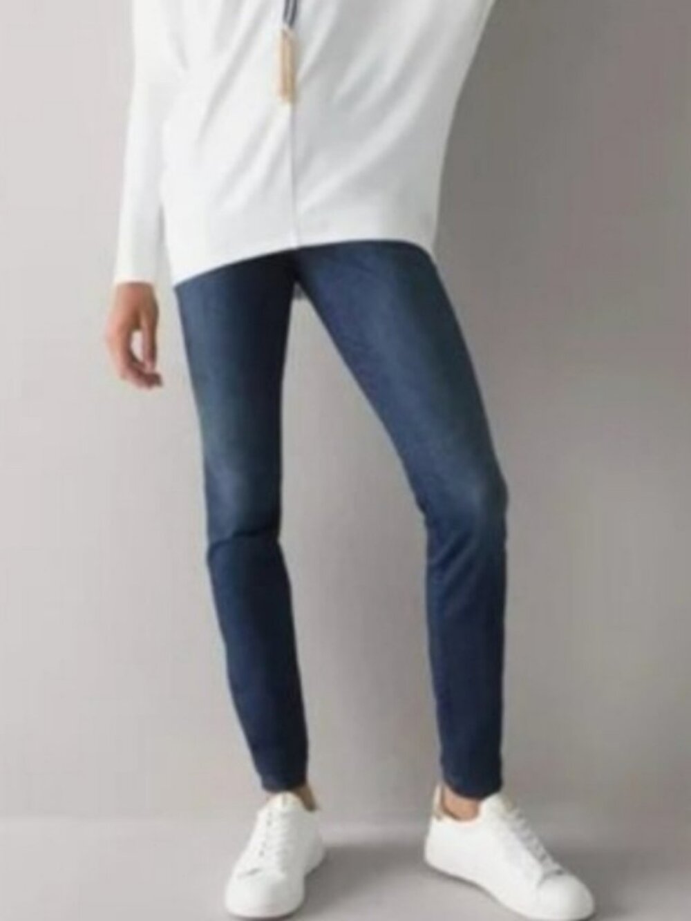 WHBM Dark Wash Denim Runway Leggings Size 4